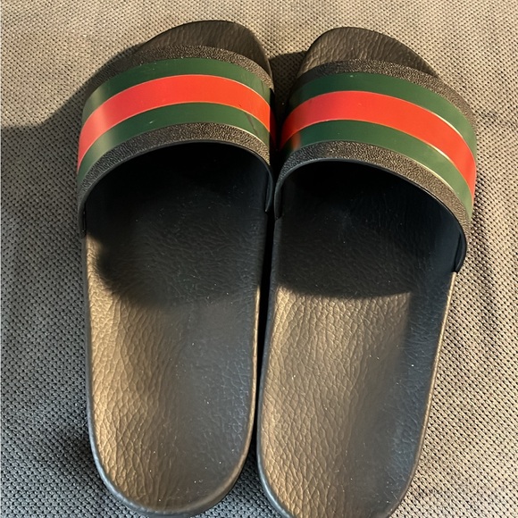 Authentic Gucci sandals made in Italy. - Picture 1 of 4